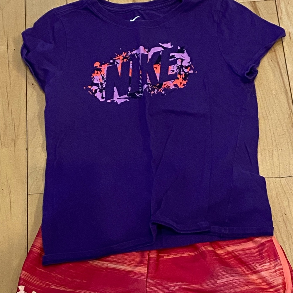 YM Under Armour Shorts Yl Nike Shirt GUC